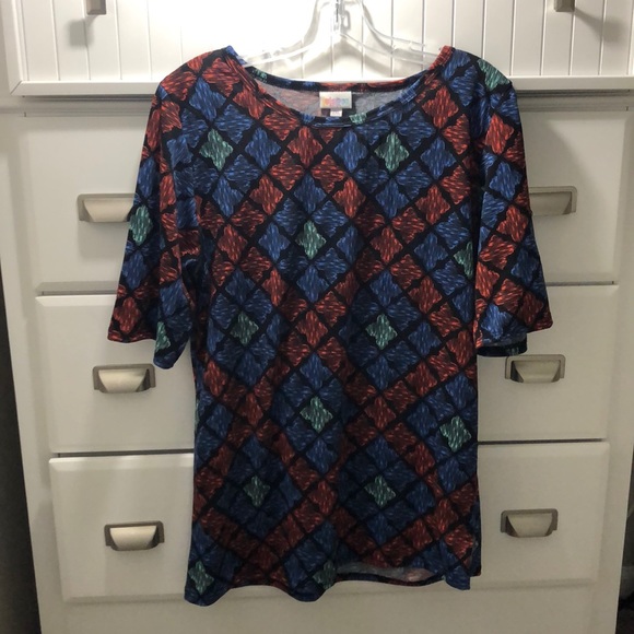 LuLaRoe Tops - LulaRoe Gigi! LuLaRoe Tops - LulaRoe Gigi!